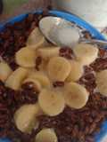 Cereal Choco Krispis con leche y plátano. 🍌😋😋