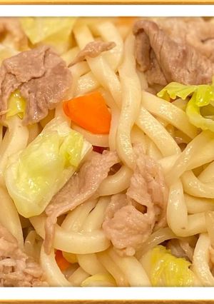 A picture of Easy! Stir-Fried Udon with Noodle Sauce.
