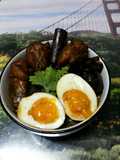 สตูว์พะโล้ปีกไก่และเห็ดหอม