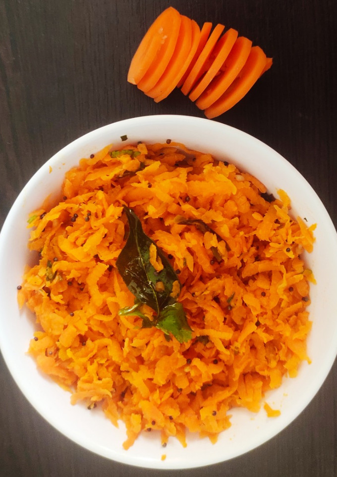 கேரட் சலாட் (Carrot salad)🥕🥗 செய்முறை முக்கிய புகைப்படம்