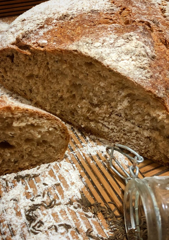 Una foto de Pan de trigo y centeno (con suero de leche) en #mambo