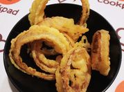 Una foto de aros de cebolla sin gluten