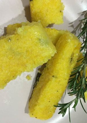 A picture of Polenta Chips.