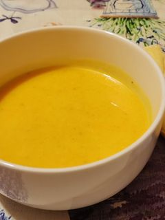 Sárgarépa krémleves recept fotója