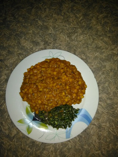 A picture of Porridge beans and corn with vegetable soup.