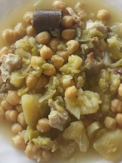 Una foto de Garbanzos con oreja