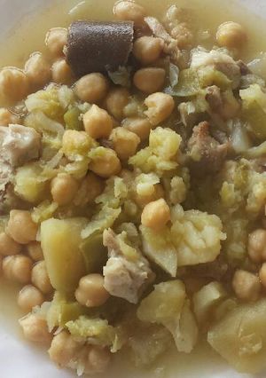 Una foto de Garbanzos con oreja