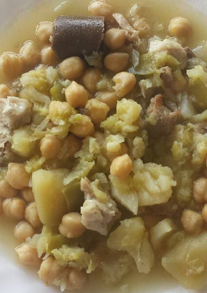 Una foto de Garbanzos con oreja