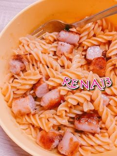 Φωτογραφία της συνταγής Μακαρόνια με σάλτσα και λουκάνικα στα μικροκύματα