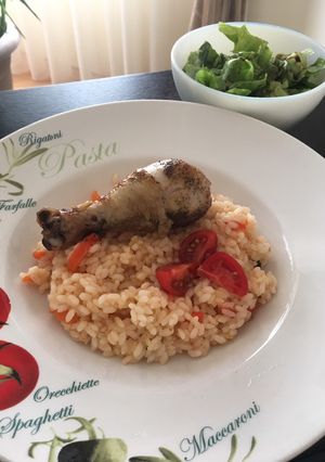 Sült csirkecombok paradicsomos risottoval recept fotója