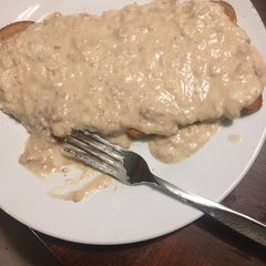 A picture of Tuna a la king.