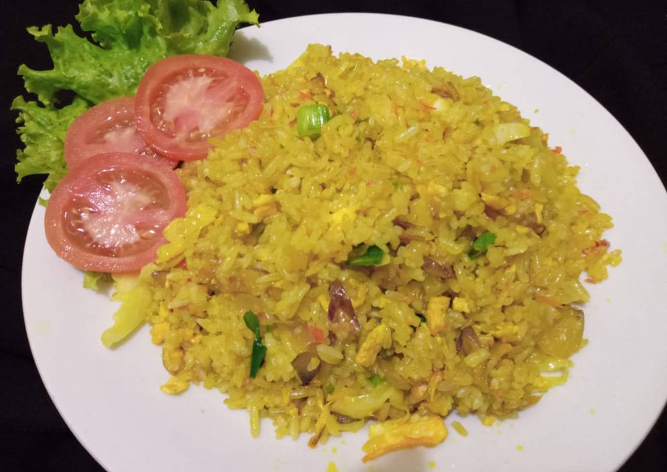 Nasi goreng kuning pedas