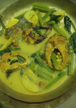লাউ এর ডাটা দিয়ে রুই মাছ (lauer data diye rui mach recipe in Bengali) রেসিপির প্রধান ছবি