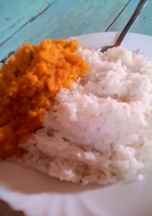 A picture of Fried rice with pumkin.