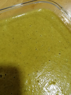 Una foto de Sopa de zanahorias, lechuga y champiñones