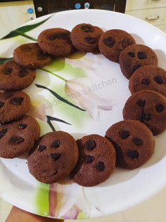 A picture of Choco chip Cookies.
