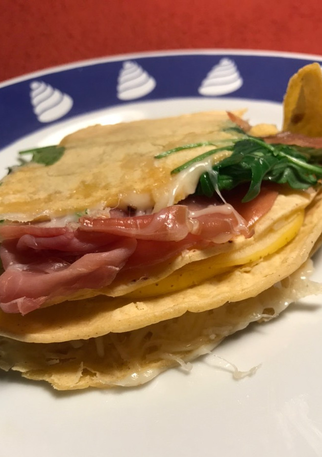 Una foto de Tortilla trend (de maíz) con cuatro rellenos.