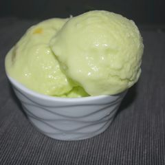 A picture of Raw Mango Ice Cream.