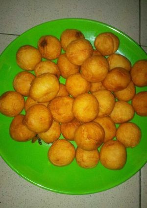 A picture of Potato Balls.