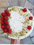 Cheescake con lamponi e granella di pistacchio