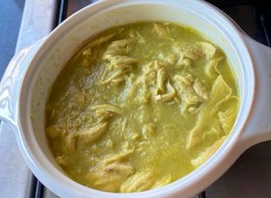 Una foto de Otro clásico! Pollito en salsa verde