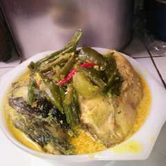รูปของ Ikan mas kacang panjang bumbu kuning