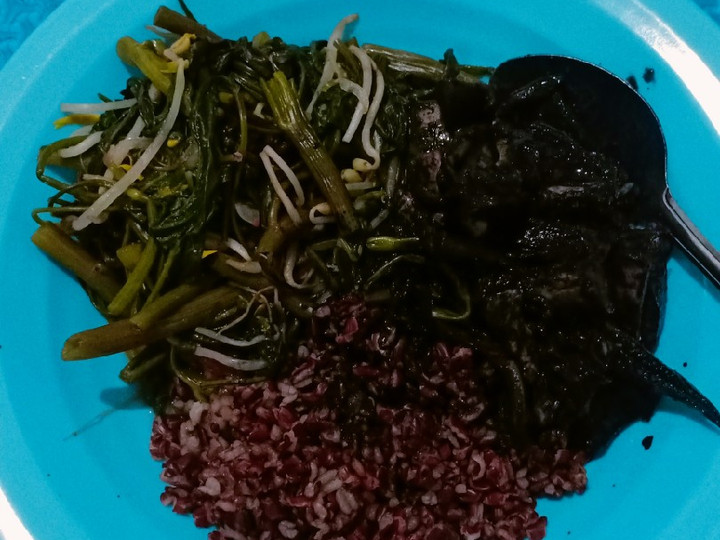 Cara Gampang Membuat Kangkung Tauge Tumis Terasi, Lezat