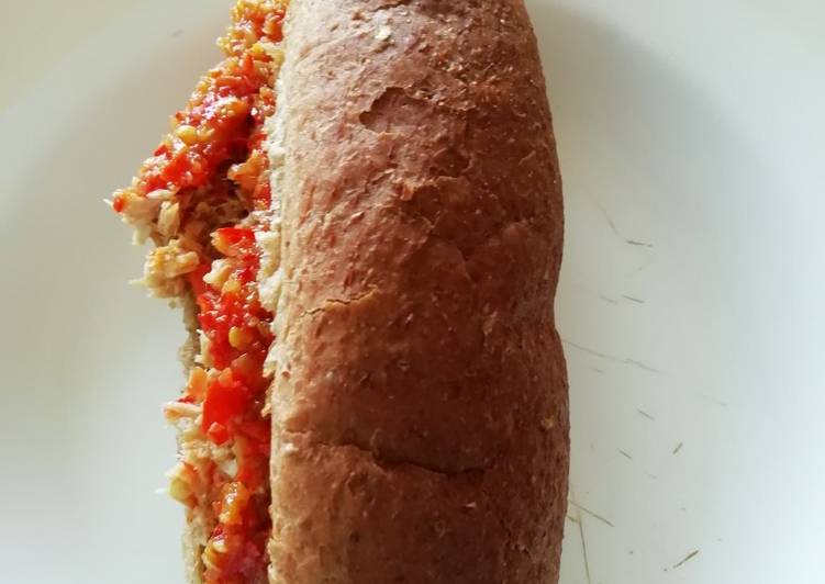 Rahasia Membuat Tuna Spicy Sandwich, Enak Banget