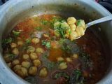 अमृतसरी छोले (Amritsari Chole Recipe In Marathi)
