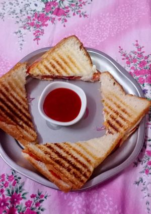 ब्रेड सेंड बीच(bread sandwich recipe in hindi) रेसिपी मुख्य फोटो