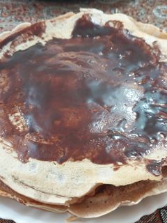 عکسی از دستور پنکیک یا کیک کوچک من روی ساج