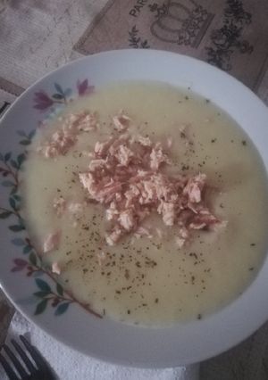 Una foto de Crema de espárragos blancos