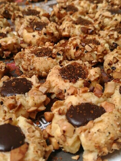 Foto resep Crunchy Peanut Thumbprint Cookies
