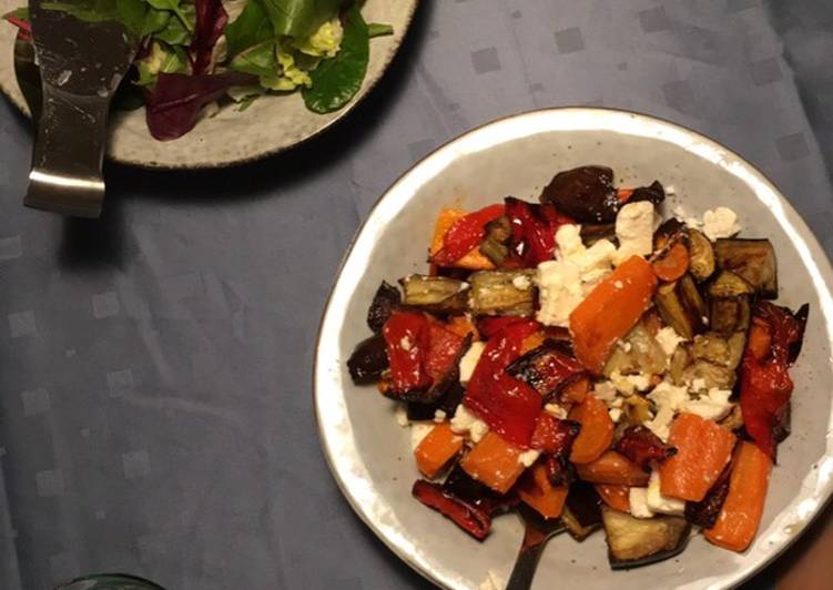 Recipe: Tasty Lun salat med bagte grøntsager og feta