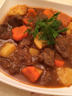 A picture of Beef Stew with Red Wine.