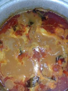 மீன் பூண்டு புளிக்குழம்பு (Meen poondu pulikulambu recipe in tamil) செய்முறை முக்கிய புகைப்படம்