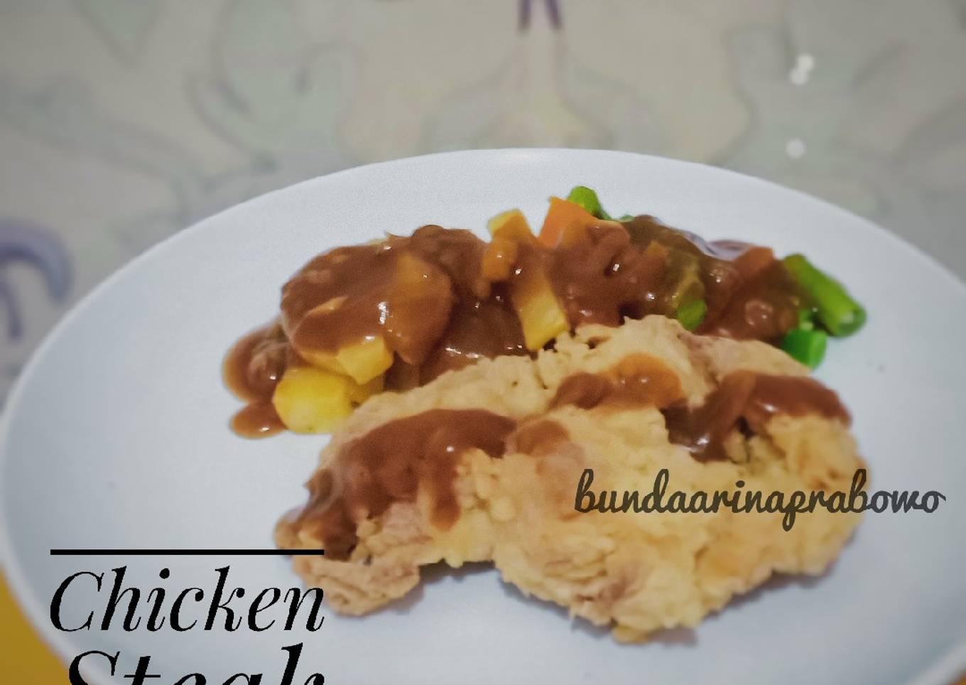 Chicken steak with brown sauce