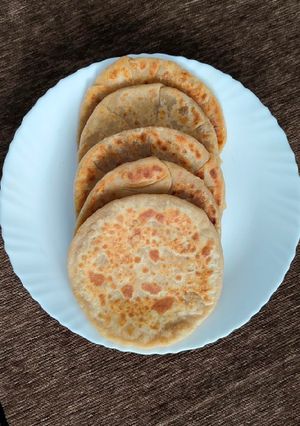 વેડમી (Vedmi Recipe In Gujarati) રેસીપી મુખ્ય ફોટો