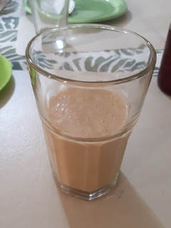 Una foto de Licuado de banana split