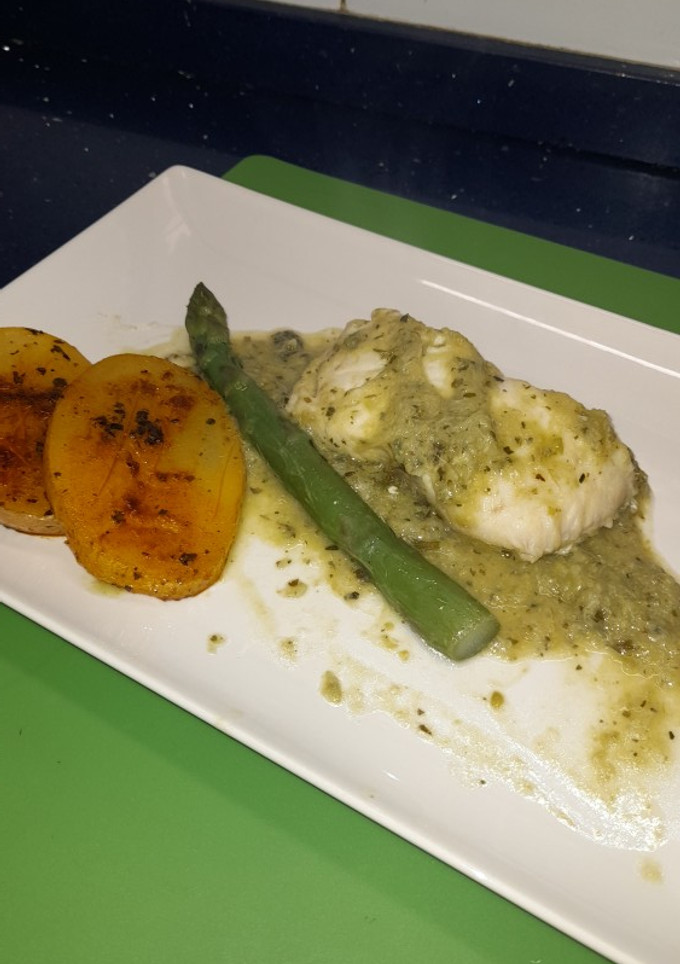 Una foto de Merluza en salsa verde