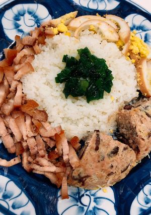 A picture of Long Xuyen Broken Rice (Caramelized Pork and Egg).
