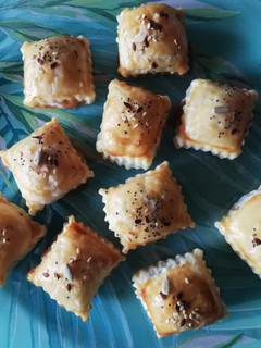 Una foto de Raviolis de hojaldre 'saladitos'