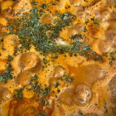 A picture of Chicken Piazo in Herbs.