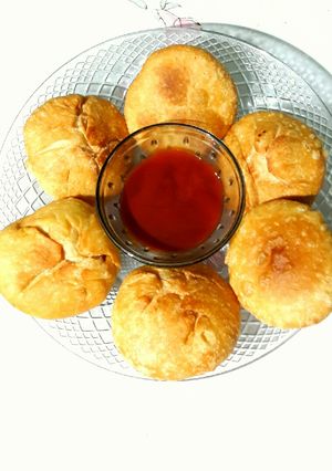 A picture of Khasta kachori.