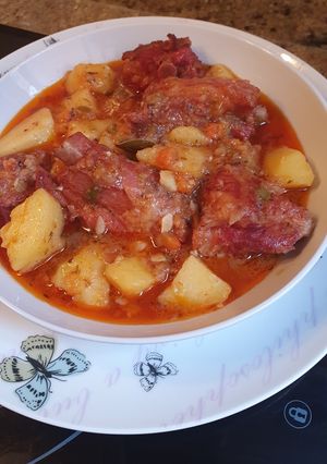 Foto principal de Costillas de cerdo ibérico adobadas con patatas