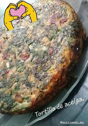 Una foto de Tortilla de acelga 🍃 y remolacha 👒