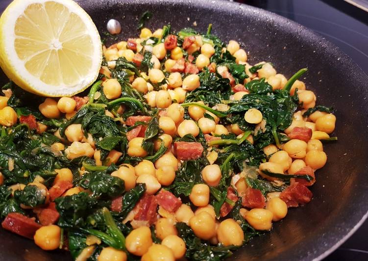 Garbanzos con chorizo y espinacas Receta de "Cocina con Celi" Cookpad