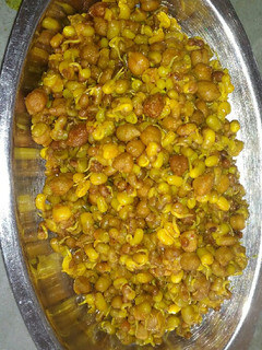 ફણગાવેલા મગ (Sprout Moong recipe in Gujarati) રેસીપી મુખ્ય ફોટો