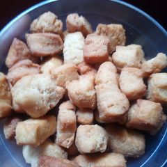 A picture of Chin chin.