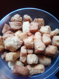 A picture of Chin chin.
